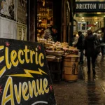 Visiter Brixton Londres : entrée de marché couvert Electric Avenue